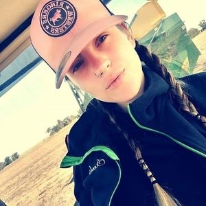 Meet your Posher, Lena